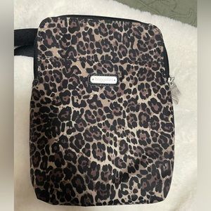 Baggallini crossbody